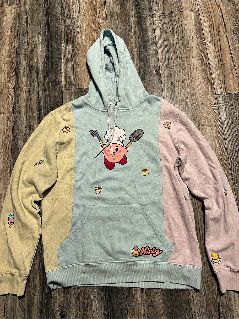 BoxLunch Nintendo Kirby Chef Kirby Color Blocked Hoodie Medium